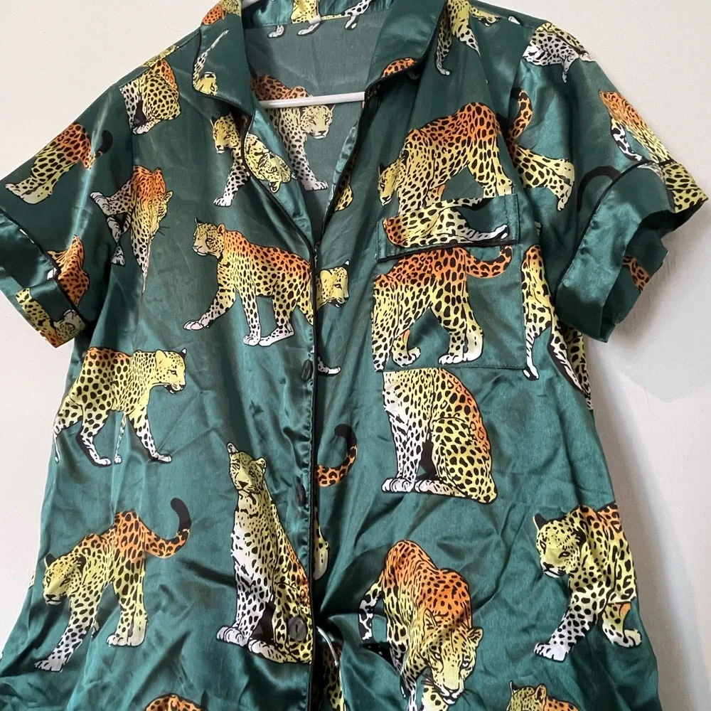 SHEIN Green Leopard Print Pajama Set - Picture 2 of 8